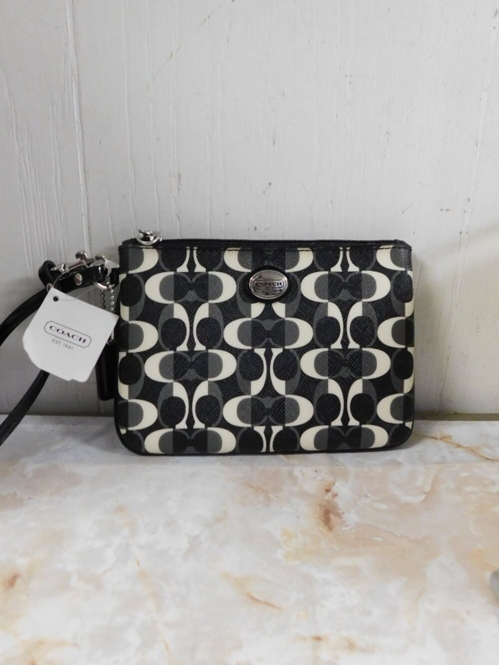 Coach Black and White Wristlet Peyton Dream NWT